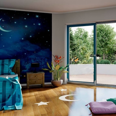 Parallel-Schiebe-Kipp-Tür in Brilliantblau fürs Kinder-Schlafzimmer
